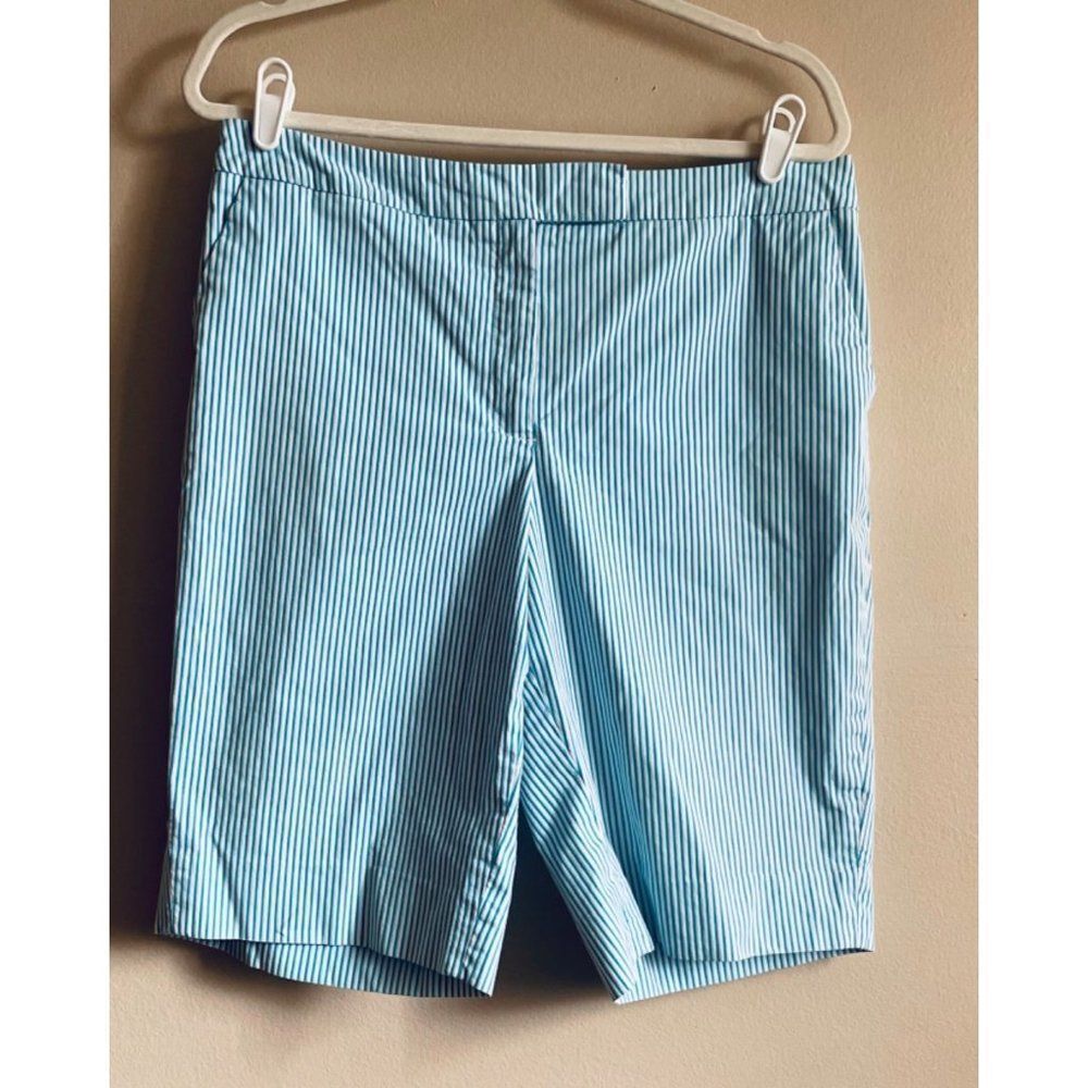 Jones New York Signature women’s blue white‎ striped shorts sz 12